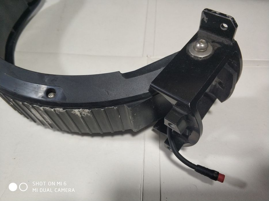 Крило заднє для електросамоката з фонарем