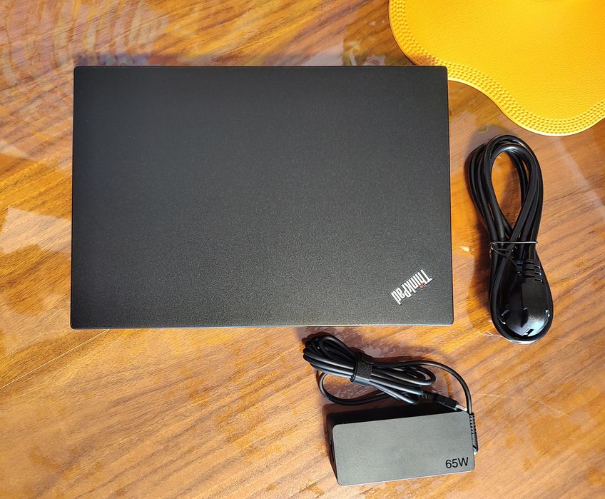 Lenovo ThinkPad X13 Ryzen 5Pro 4650U/ 6 rdzeni 12 wątków/16 GB RAM/FHD/ 90% batterii