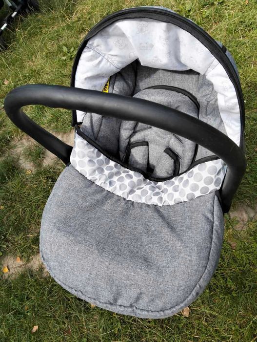 Wózek dla dziecka 3 w 1