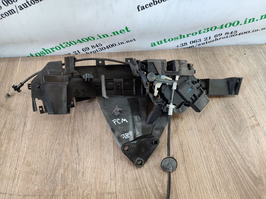 Замок Ford C-Max / Focus MK2 замок дверей