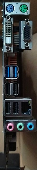 ASRock H110M-DVS R3.0 (процессора нет)