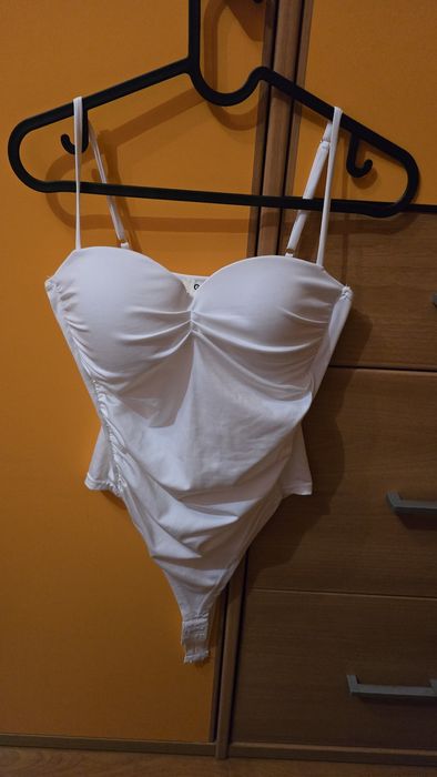 3 bodys castanho, branco, bordo