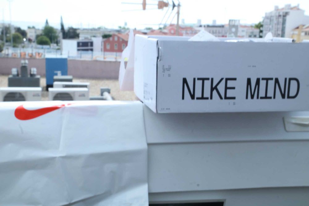 Nike Mind 002 Black Crimson Chrome - Tamanho 44.5 Novas