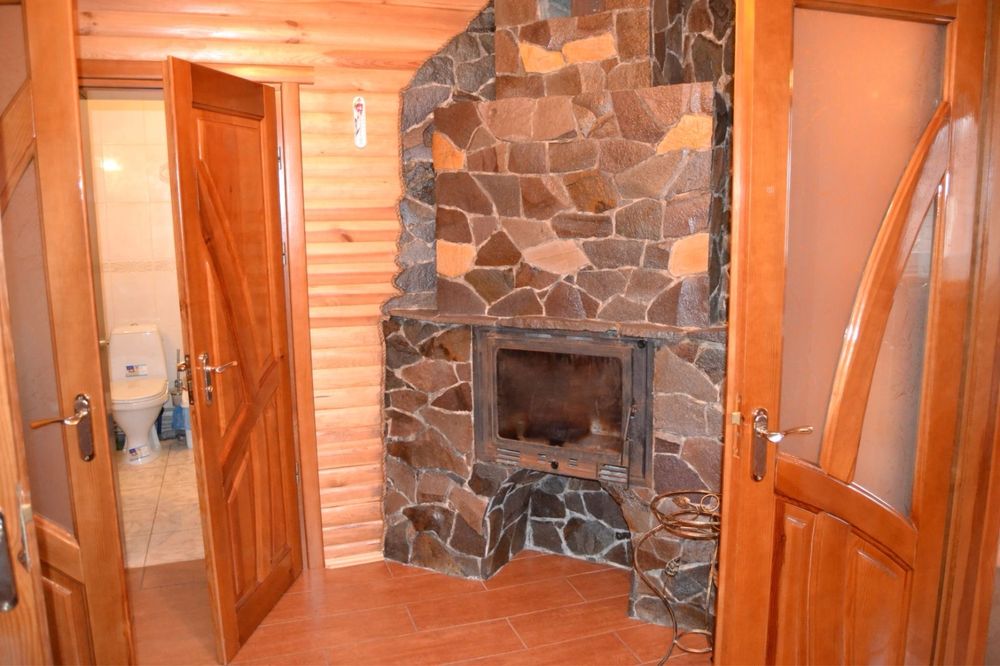 Оренда гостьового будиночка та котеджу біля Лаври Подобово