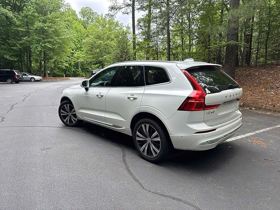 Volvo XC60      2022