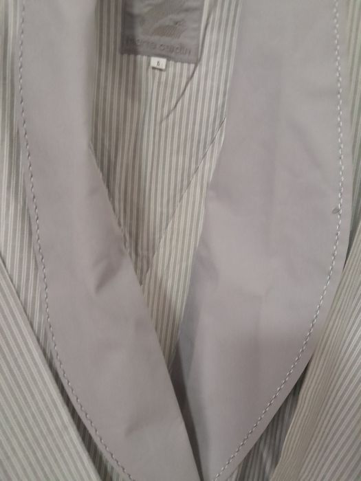 Robe " Pierre Cardin."