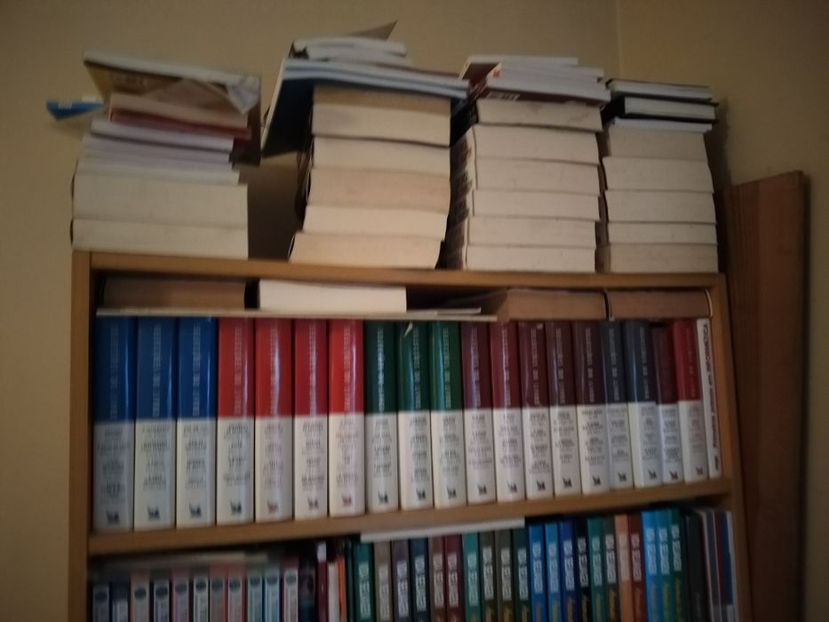 Coleções de livros e Enciclopédias