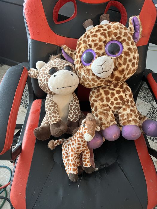 3 peluches de girafas
