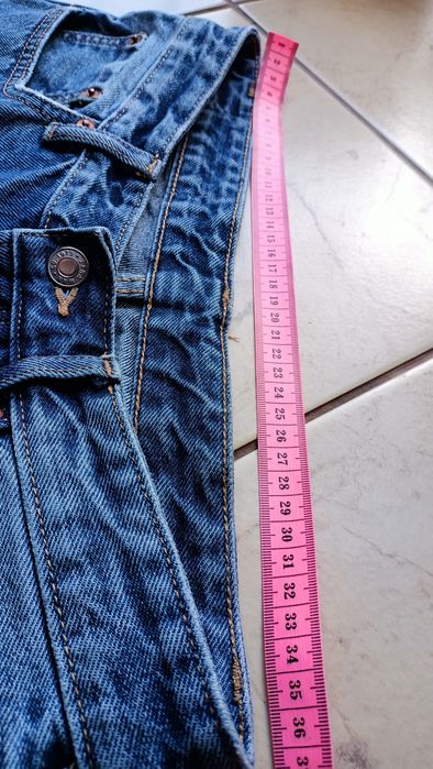 Niebieskie spodnie jeansowe ZARA rozm. 38