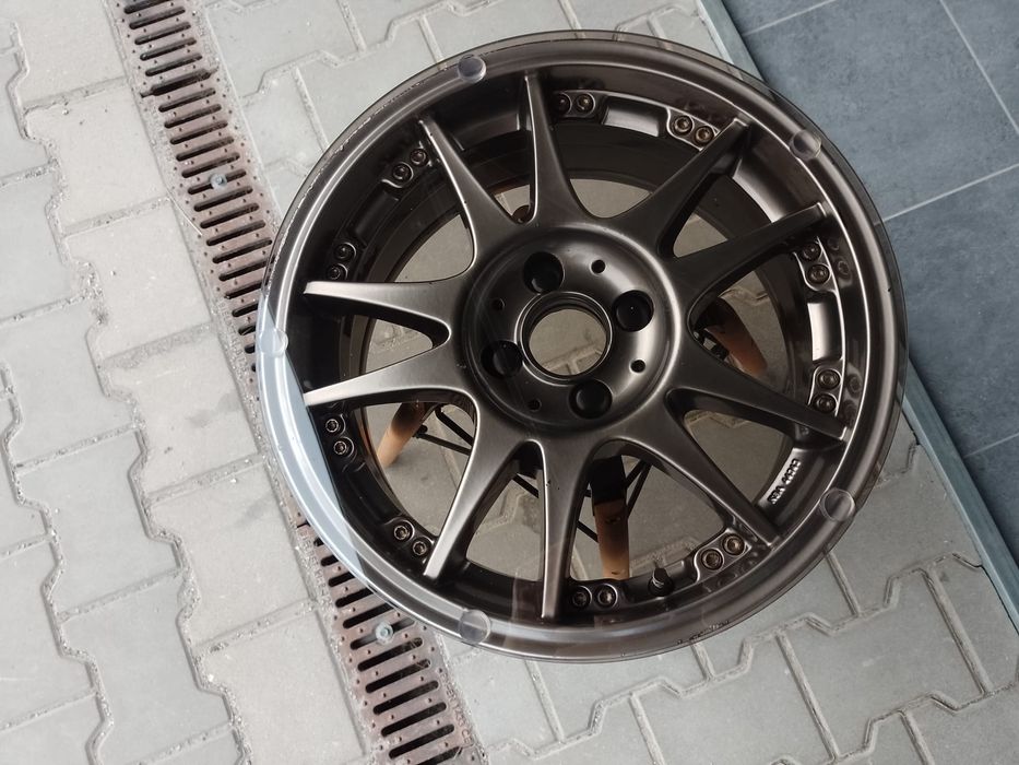 Stolik garażowy z felgi 16 , wysokość 50cm, brązowa szyba cena