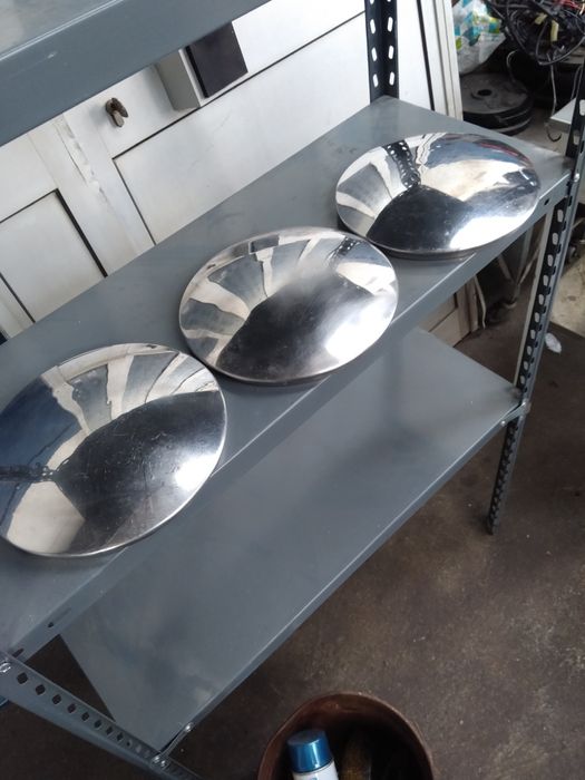 Vendo tampos de roda BMW 1600