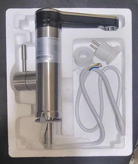 Електроводонагрівач проточний Electrolux Tptrc S EEC