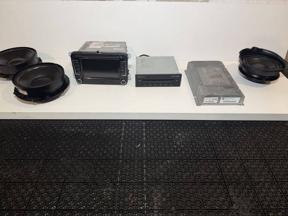 1Q00 354   54D DYNAUDIO VW EOS Passat B6 B7  Touareg Głośniki Radio