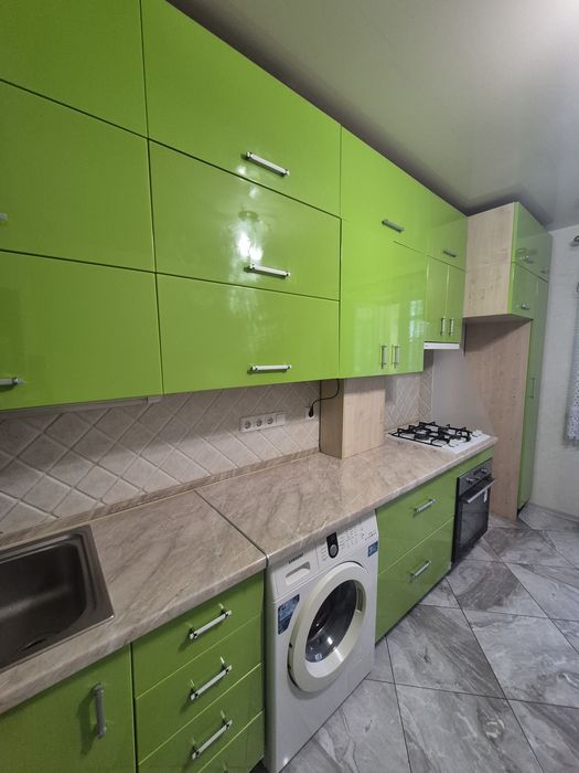 Продам кухню в зборі бу