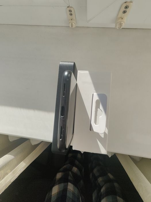 Продам телефон Google Pixel 5(8/128) neverlock + навушники Nokia