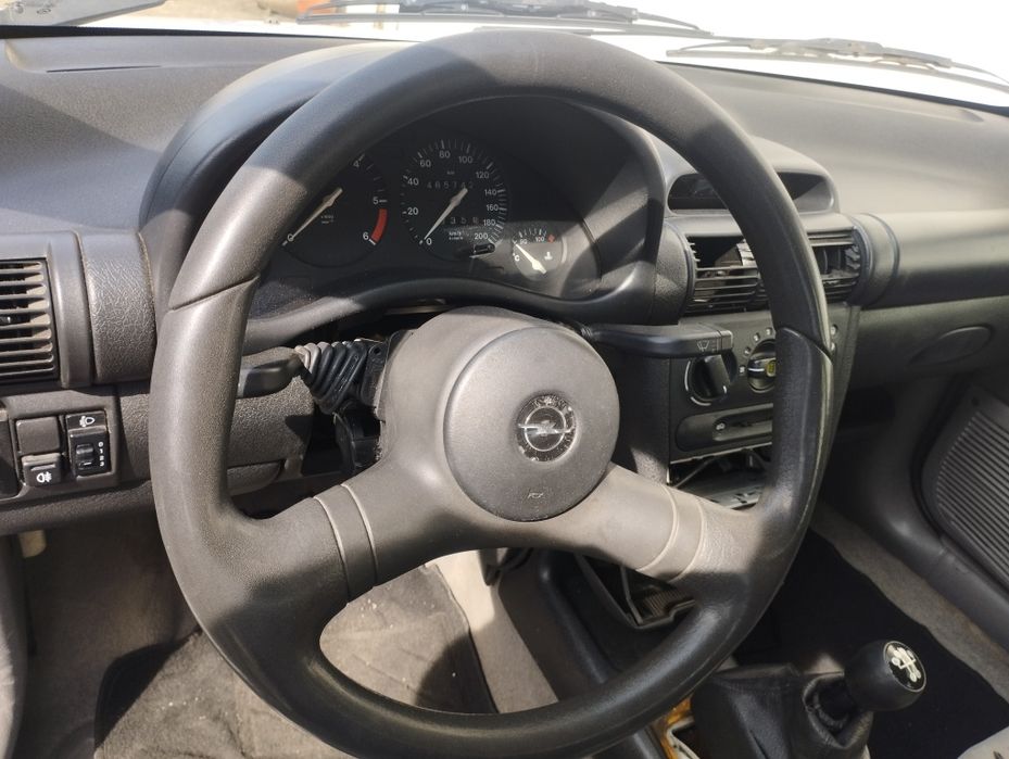 Opel corsa 1.5 TD de 1998