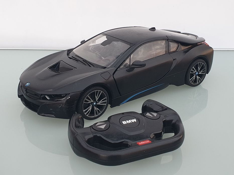 licencjonowany samochód zdalnie sterowany BMW i8 Rastar w skali 1:14.