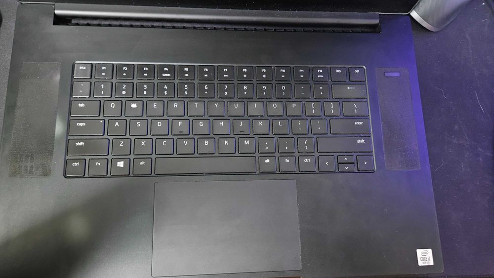 Portatil Razer RZ09