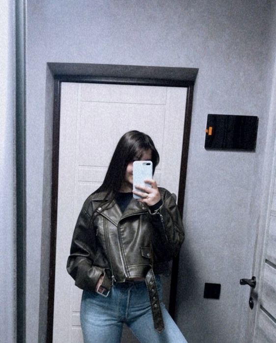 Коричнева косуха zara