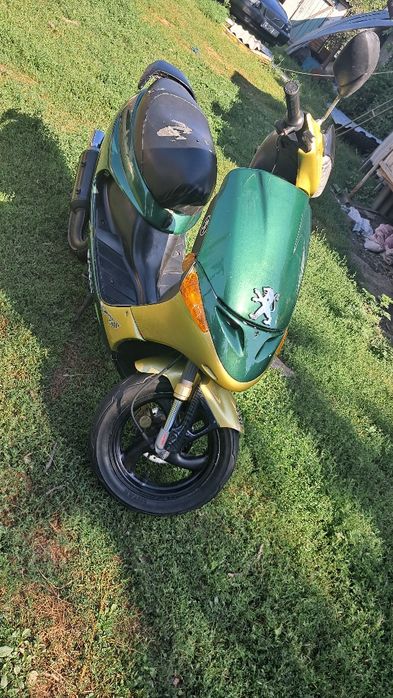 Продам скутер Peugeot