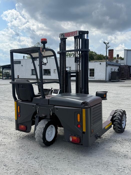 Wózek widłowy terenowy Moffett 3x3