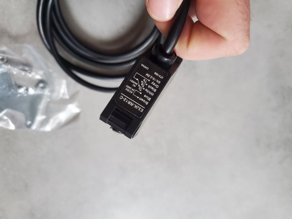 Оптичний датчик Autonics BEN300-DDT omron e3jk-rr12 для воріт