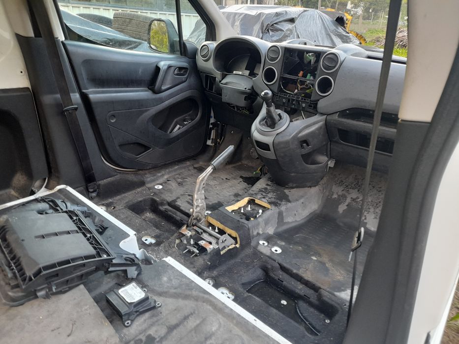 Peugeot Partner para peças ano 2013