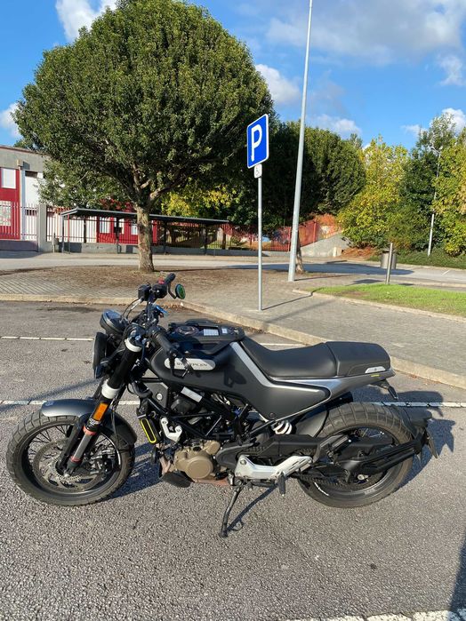 Husqvarna Svartpilen 125