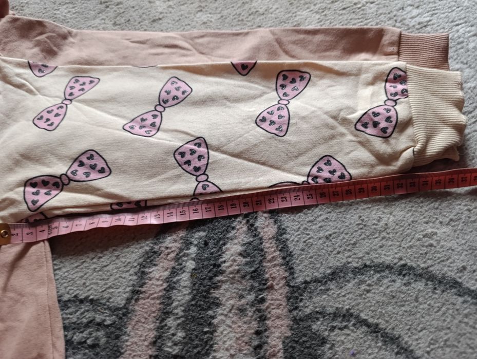 Dwa nowe komplety dresowe dla dziewczynki Sinsay 134