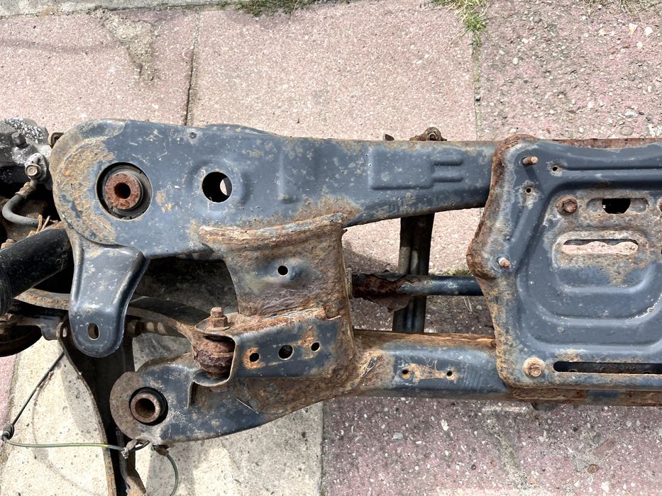 Belka tylna Toyota Avensis T29 15-18r.