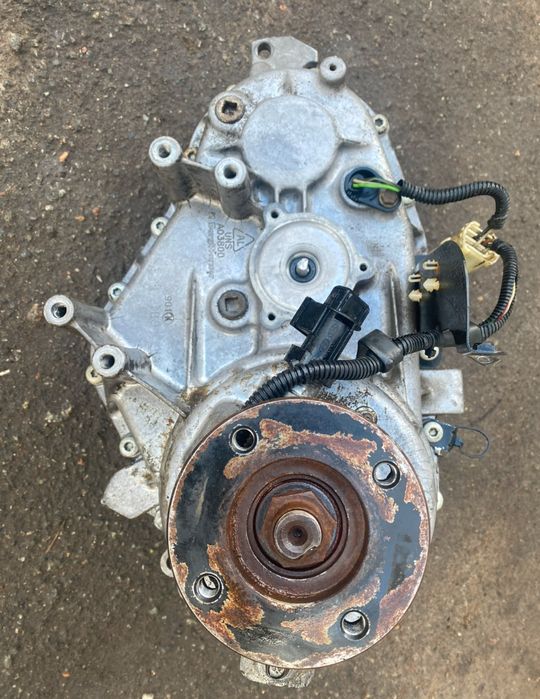 Раздатка Киа соренто 47300 4С211