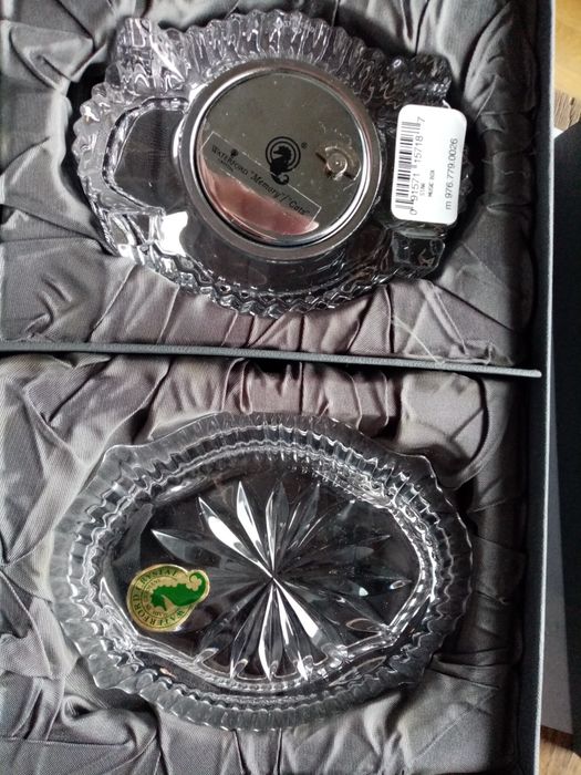 Puzdro (szkatułka) kryształowe na biżuterię z pozytywką