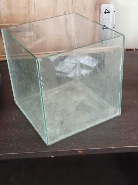 Akwarium 24 x 24 x 24 cm