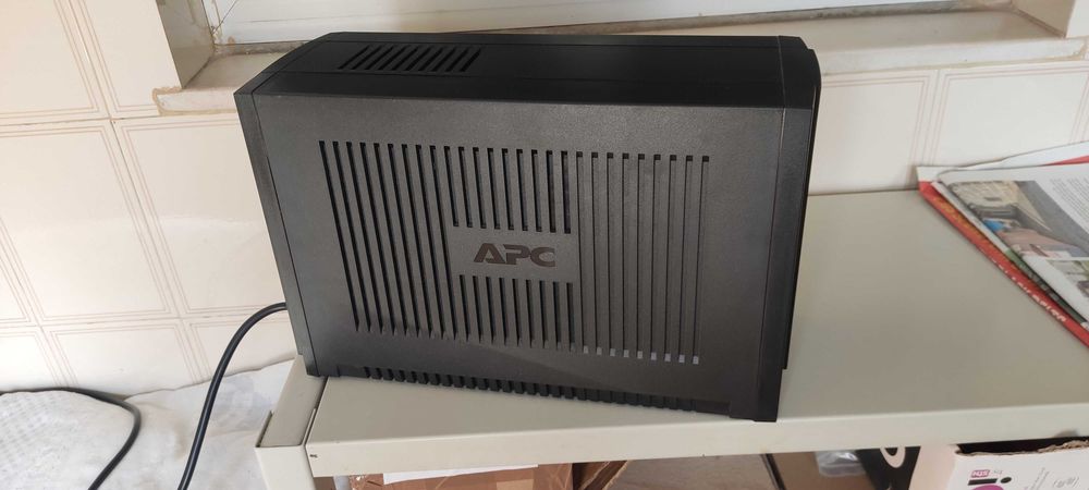APC - Back-UPS 950