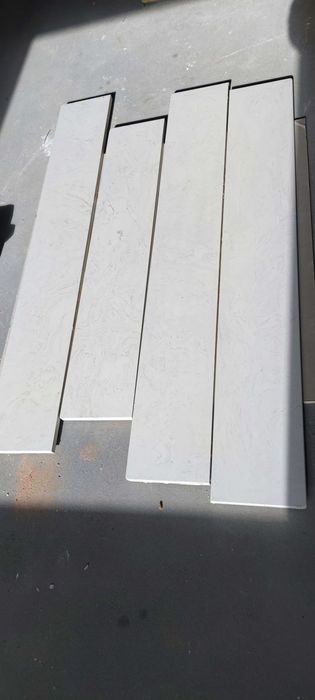 Parapety z konglomeratu