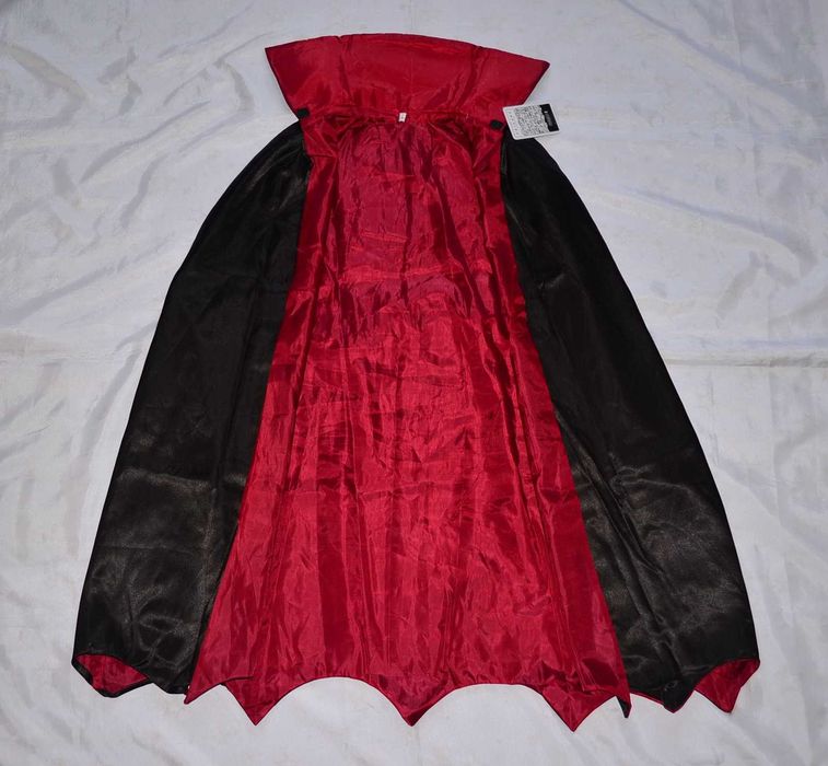 Загадковий образ вампира мантия чарівника Хэллоуин хоббі зомбі театр