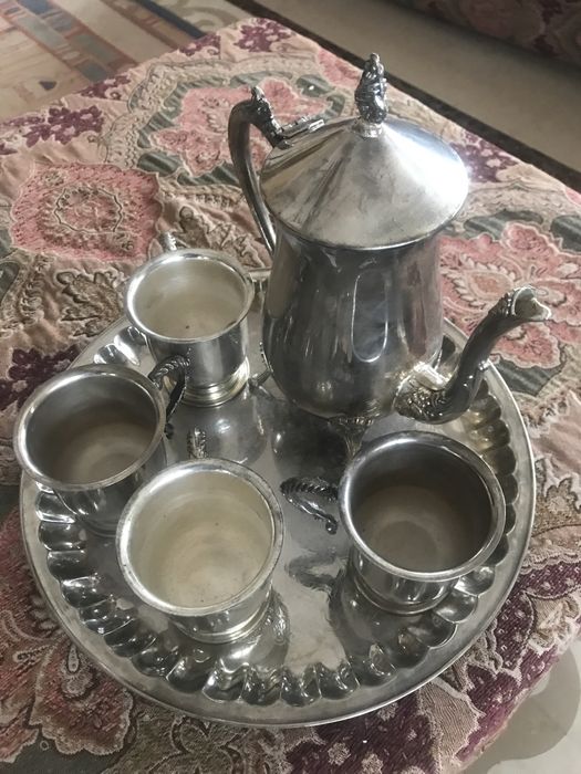 Продам чайний сервіз.