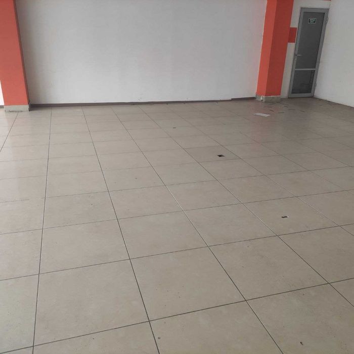 Здається в оренду комерційне приміщення 240 м² в центрі міста!