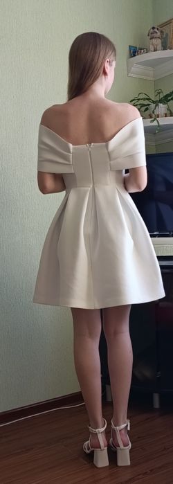 Плаття на випускний
