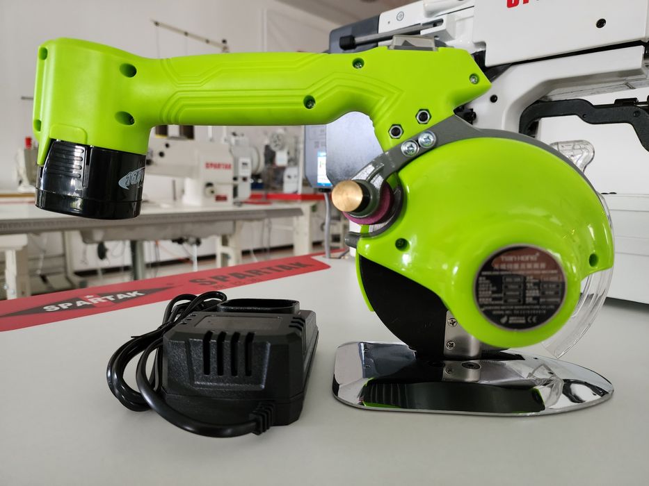 Дисковый раскройный сервонож