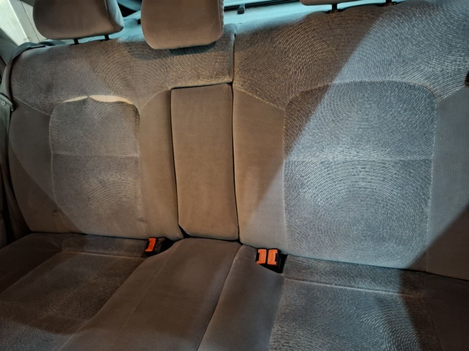 Vendo Renault Laguna  1.6 16v 107cv julho 1999 grande  Oportunidade