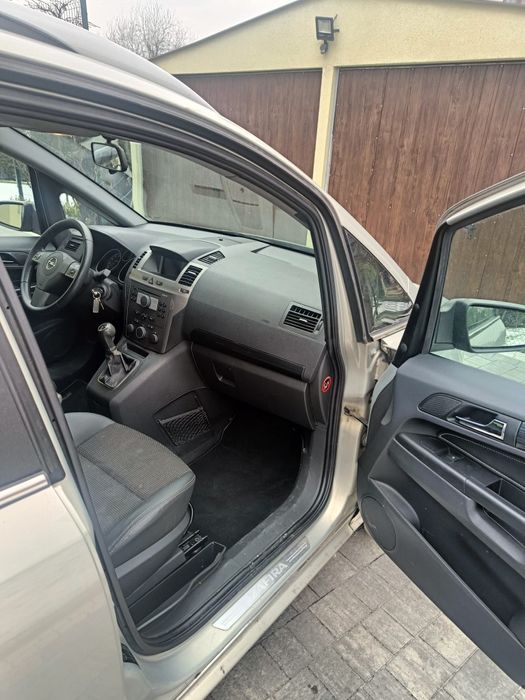 Opel Zafira 1.8 +LPG 7osobowe