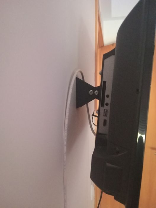 Vendo TV 24 polegadas