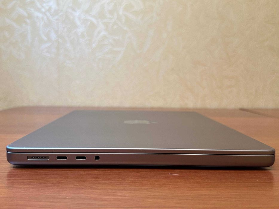 MacBook Pro 14 2021 16 512 m1 pro