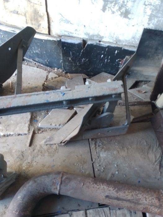 Продам плуг юмз или т40