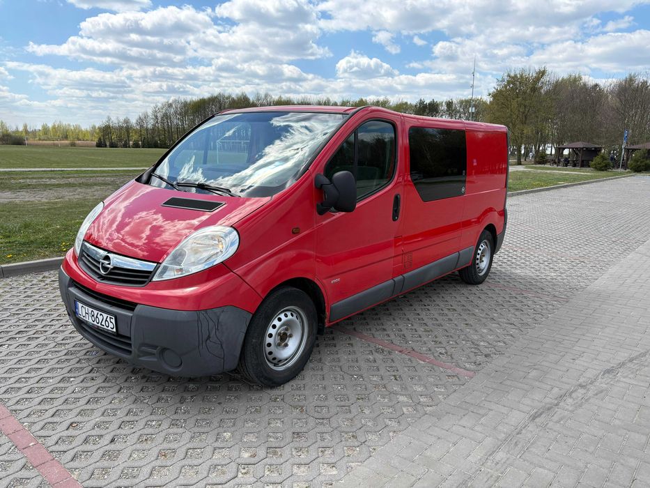 OPEL VIVARO 2.5CDTi LONG 2010r Brygadówka