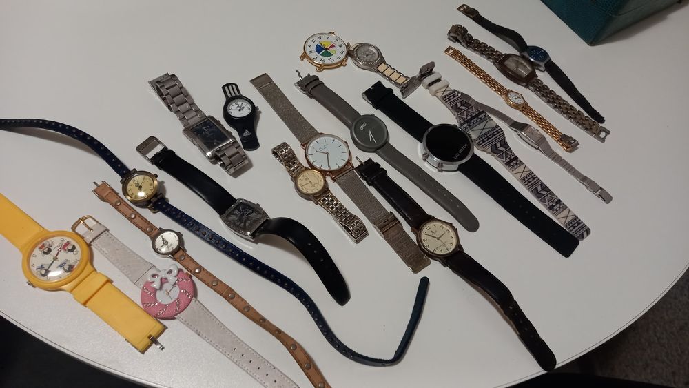 Наручний годинники