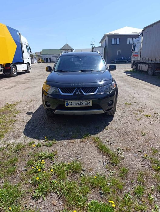Продам Mitsubishi Outlander XL