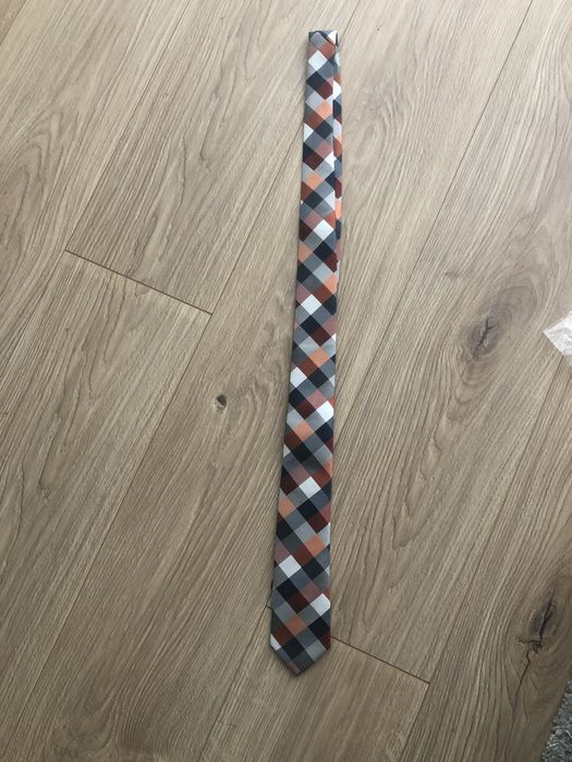 Gravata NOVA (ainda no plástico)