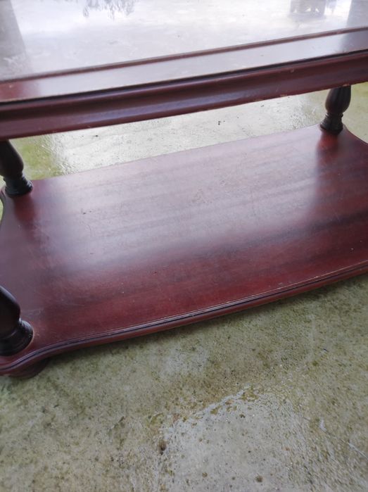 Vendo mesa sala de estar muito antiga e bonita